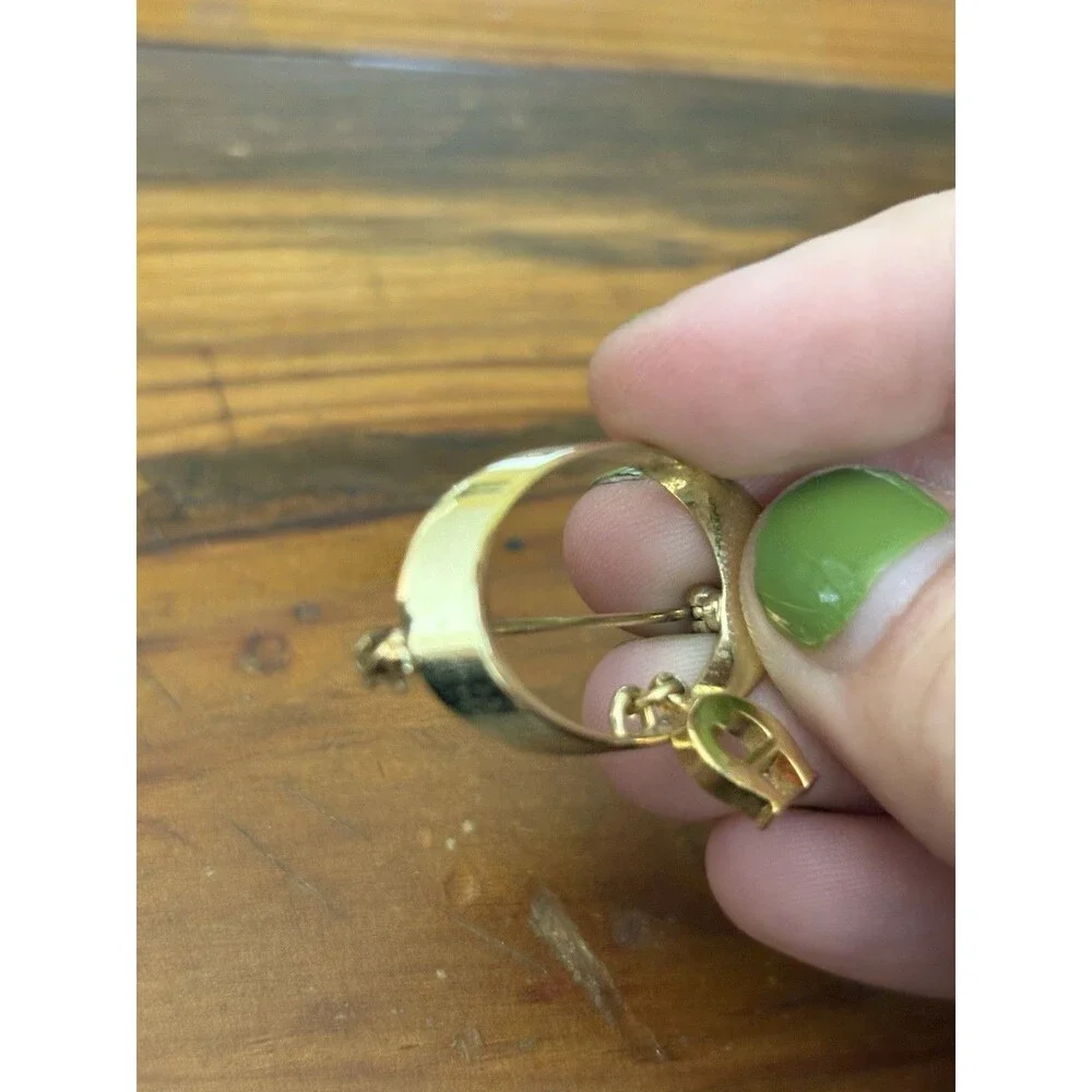 Vintage Gold Tone Aigner Brooch Pin 1” - Picture 4 of 8